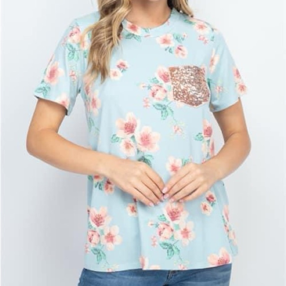 Perfect Peach Floral Top with Sequin Pocket